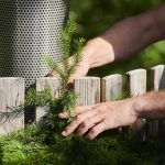 Jak zrobić płot z drewna do ogrodu - pomysł na ciekawą aranżację terenu